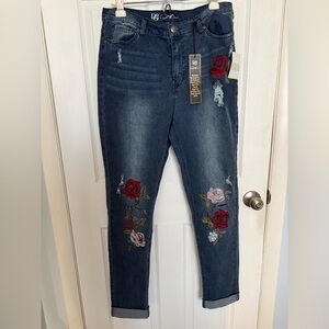 DG2 by Diane Gilman Dark Blue Embroidered Rose Boyfriend Jeans, new, 12..